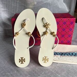 Tory Burch Capri  Beaded Leather  Tong Sandal/ New Ivory/Gold US 8 M/$248 NEW